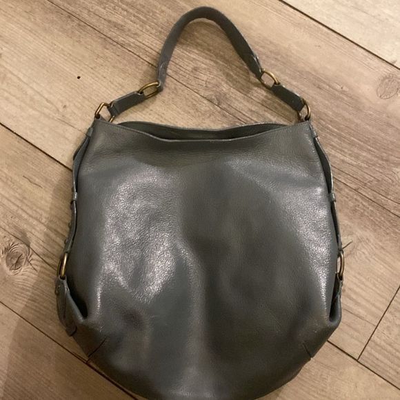 Cole Haan Handbags - Cole Haan Beautiful Leather Grey Shoulder Bag